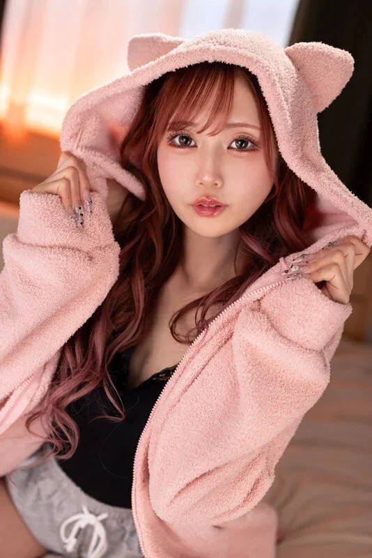 斎藤あみり パーカー エロ画像 斎藤あみり パーカー エロ画像